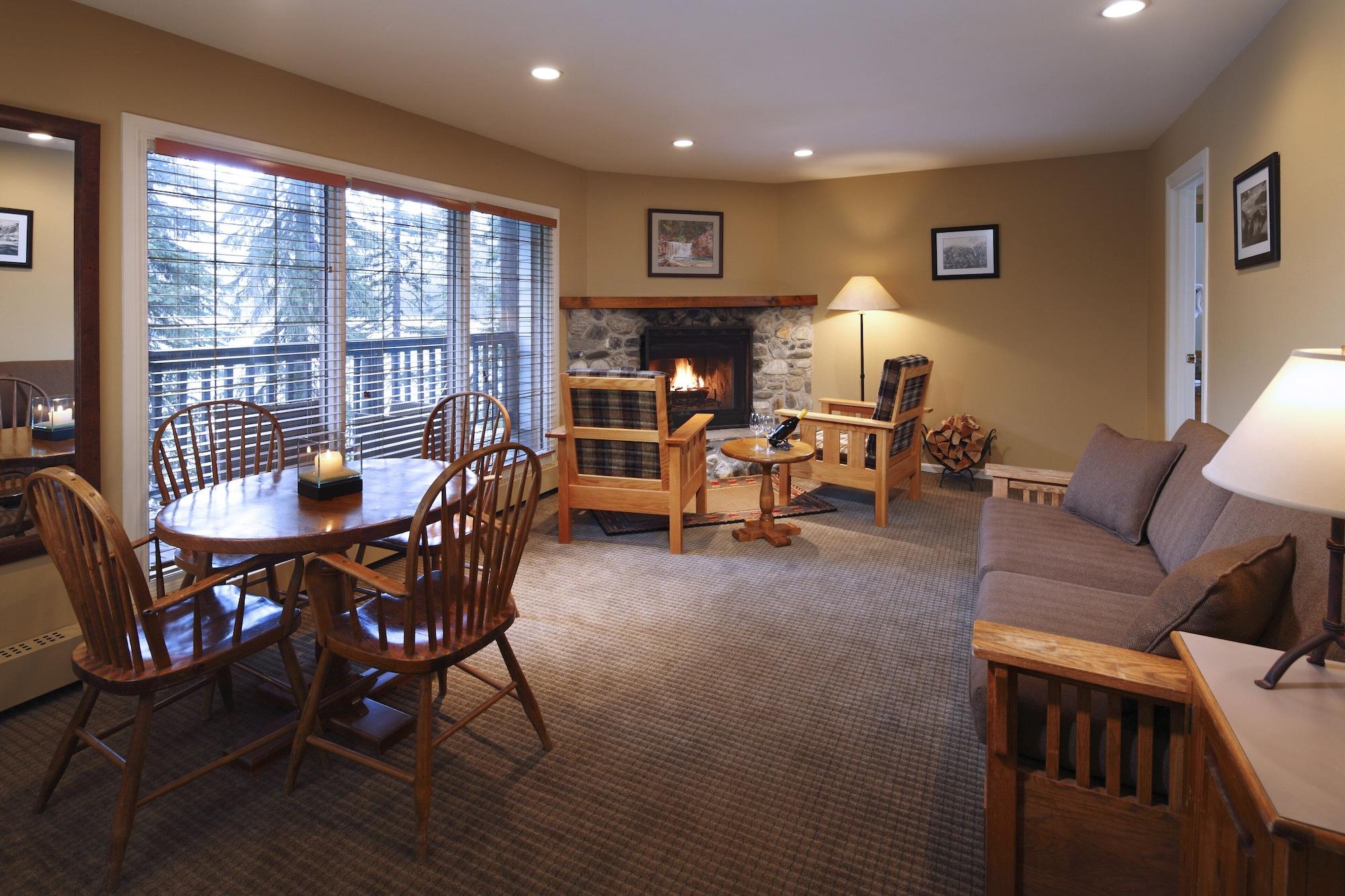 Emerald Lake Lodge Филд Екстериор снимка