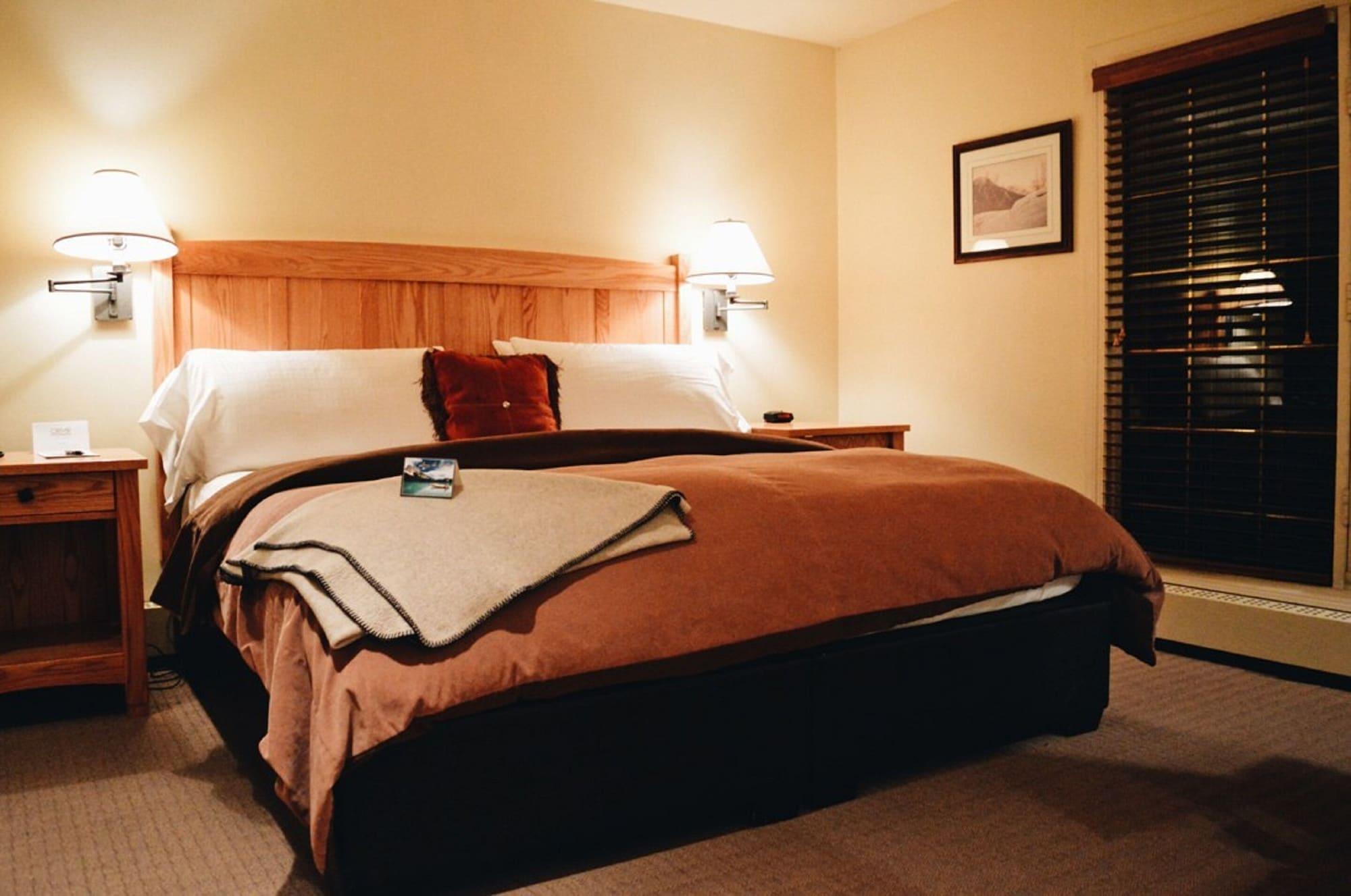 Emerald Lake Lodge Филд Екстериор снимка