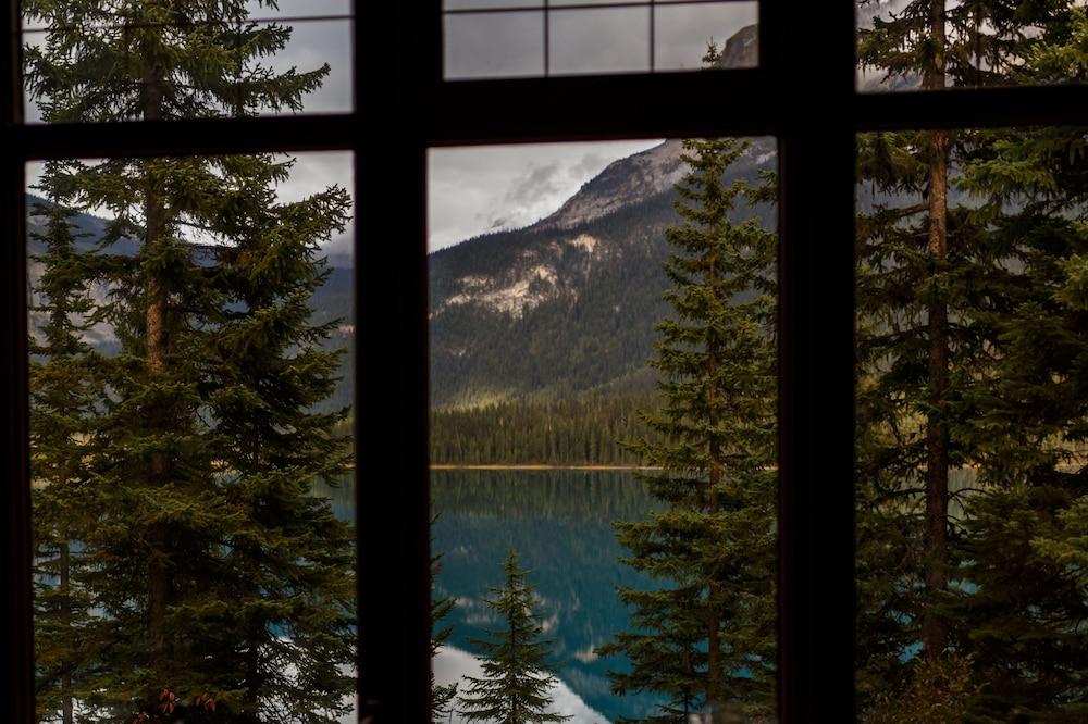 Emerald Lake Lodge Филд Екстериор снимка