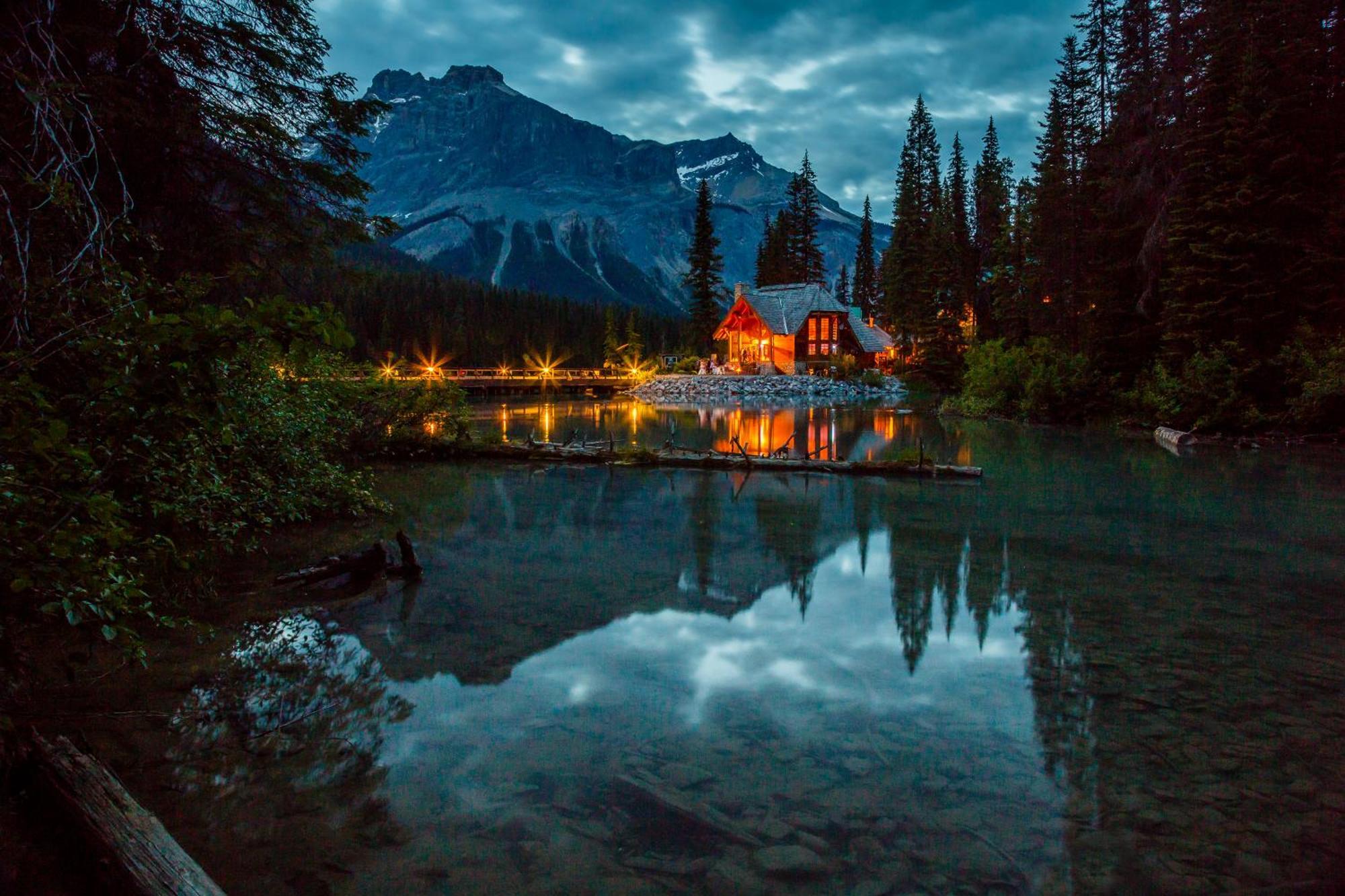 Emerald Lake Lodge Филд Екстериор снимка