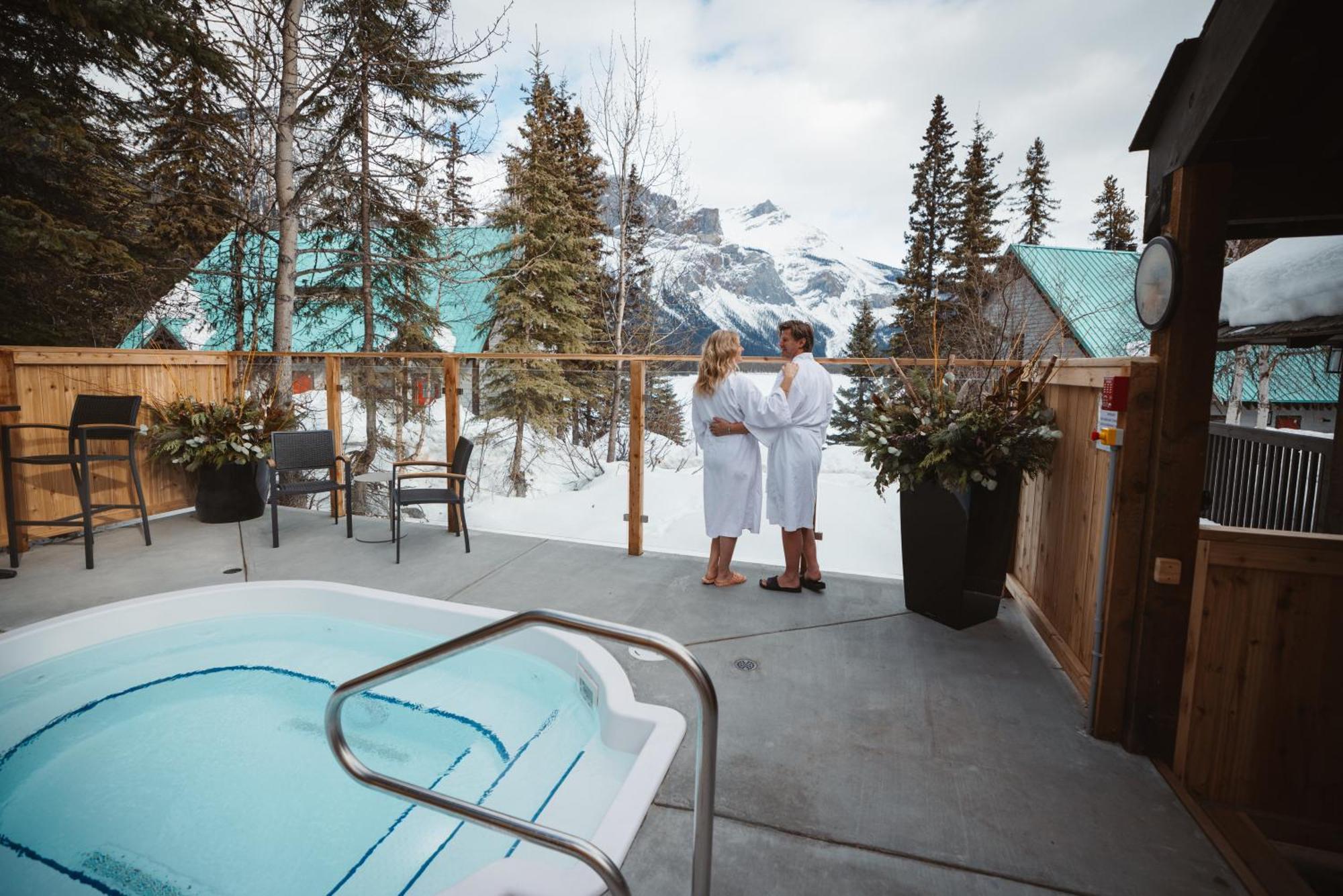 Emerald Lake Lodge Филд Екстериор снимка