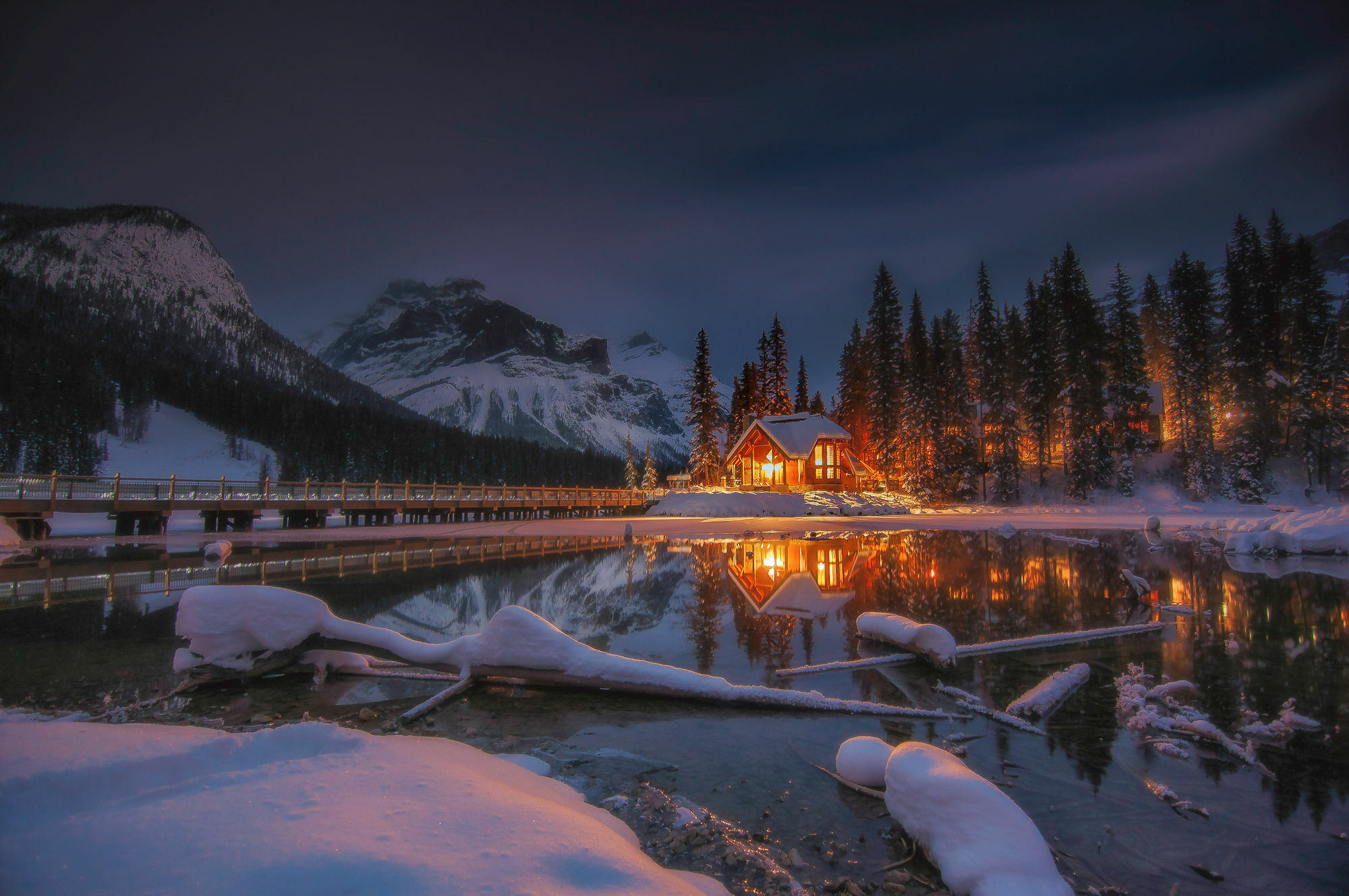 Emerald Lake Lodge Филд Екстериор снимка