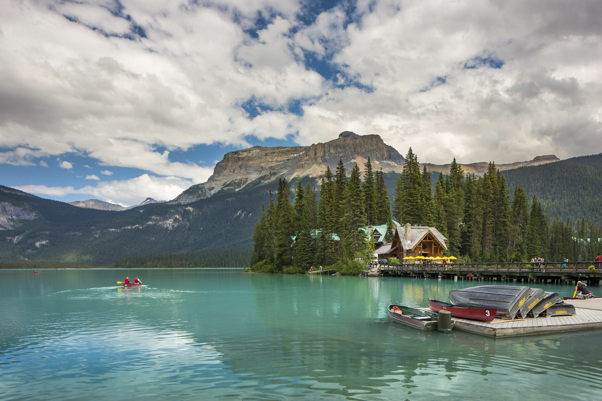 Emerald Lake Lodge Филд Екстериор снимка